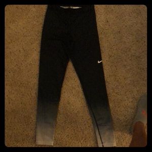 Nike Hyperwarm Leggings